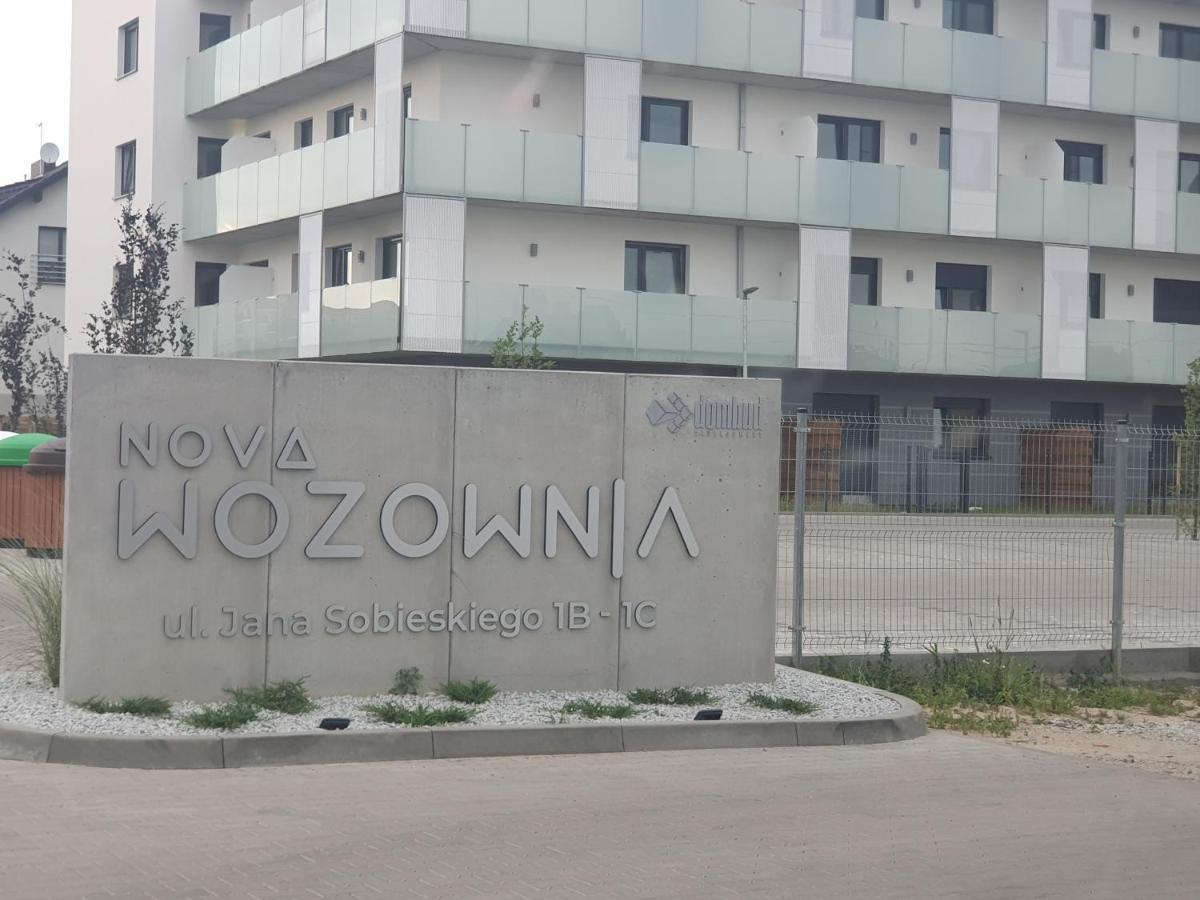 Apartament Number One NOVA WOZOWNIA Leszno  Exterior foto